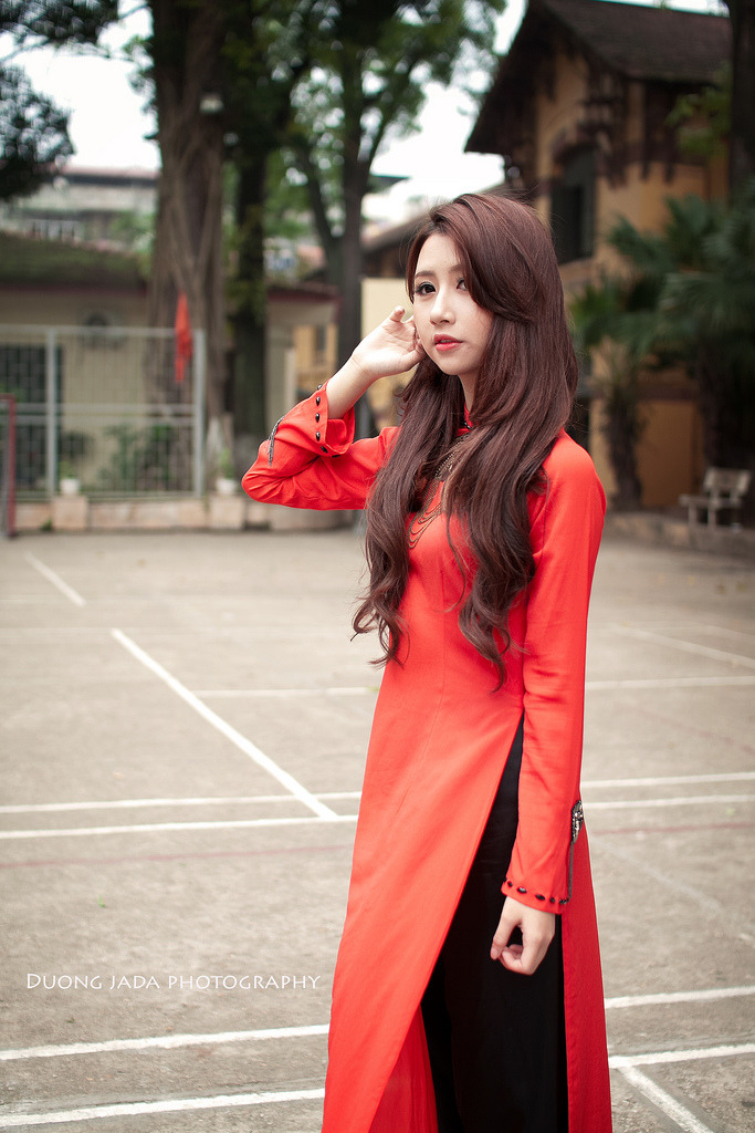 给美女挤奶